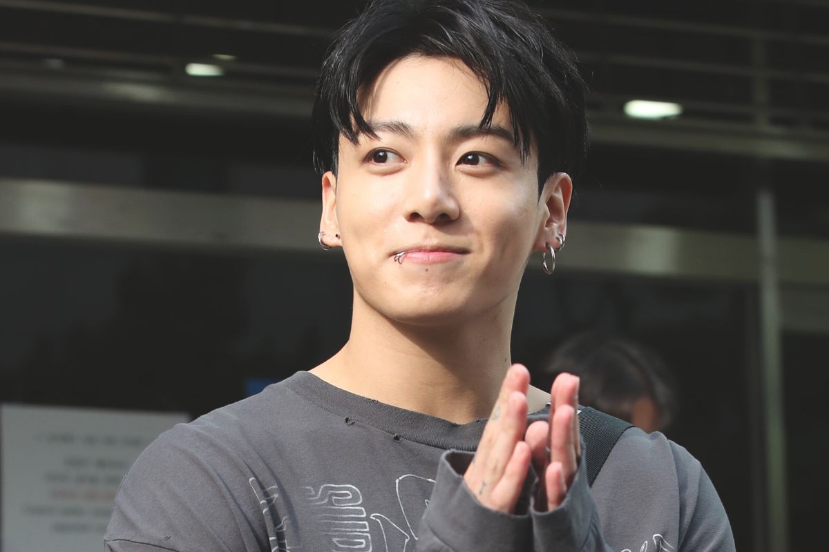 It was also reported the perpetrator opened three security accounts using the idols name